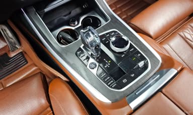 X7 (G07)