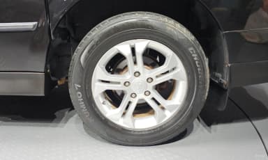 Korando Sports