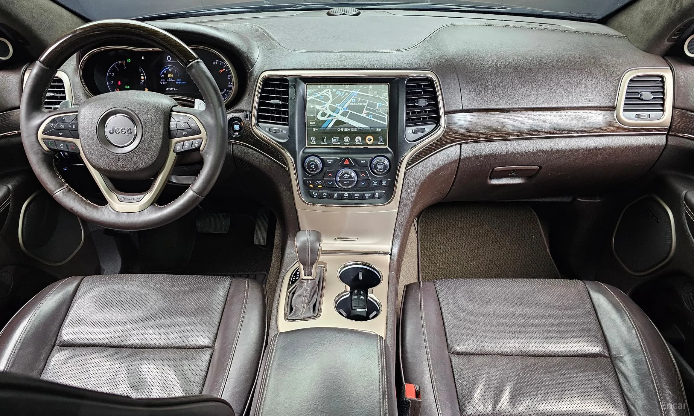 Grand Cherokee