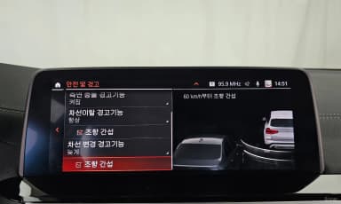 X3 (G01)