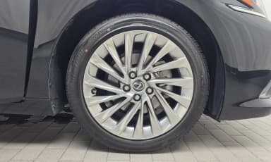 ES300h 7th Generation