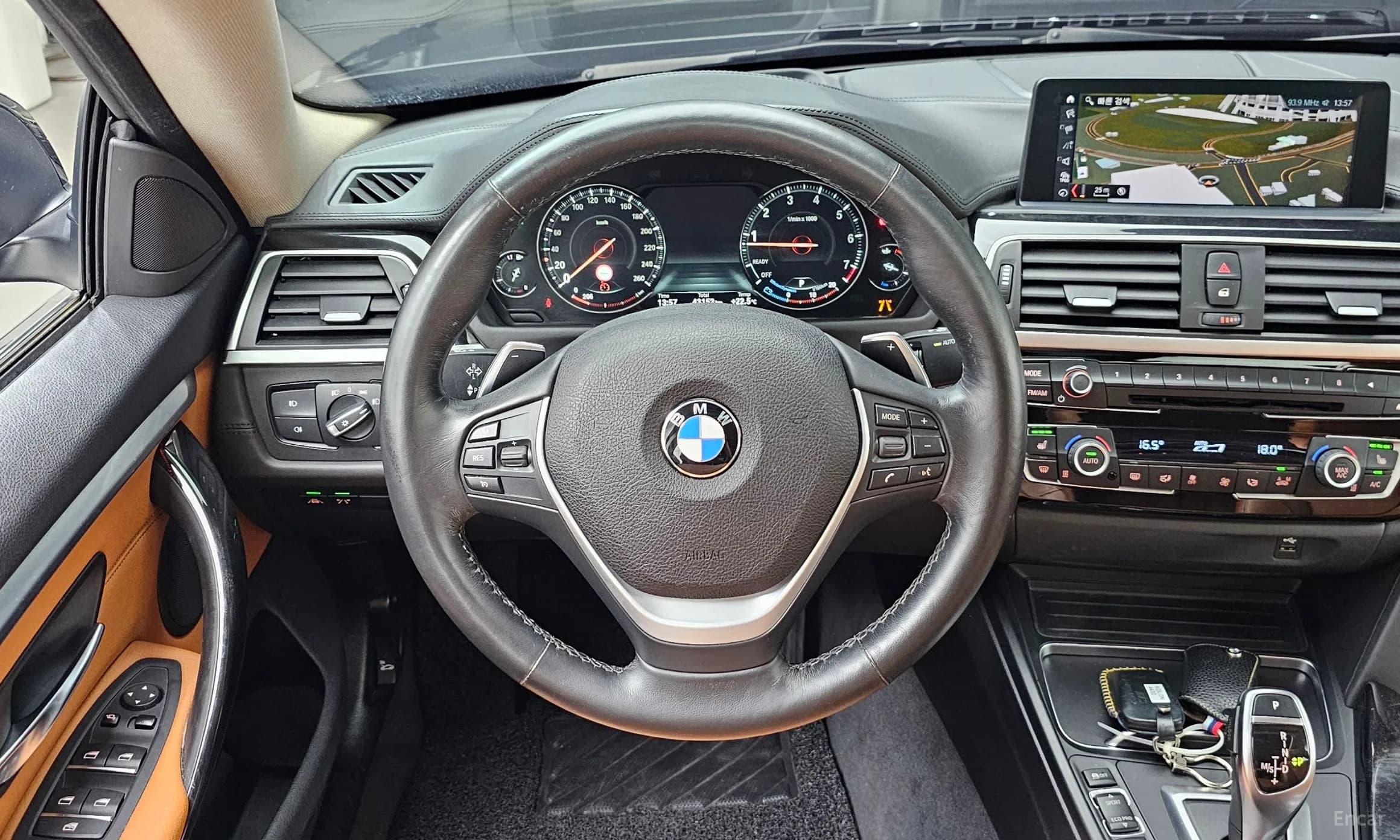 Series 4 (F32)