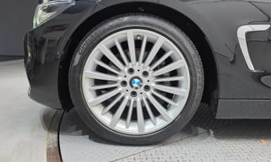 Series 4 (F32)