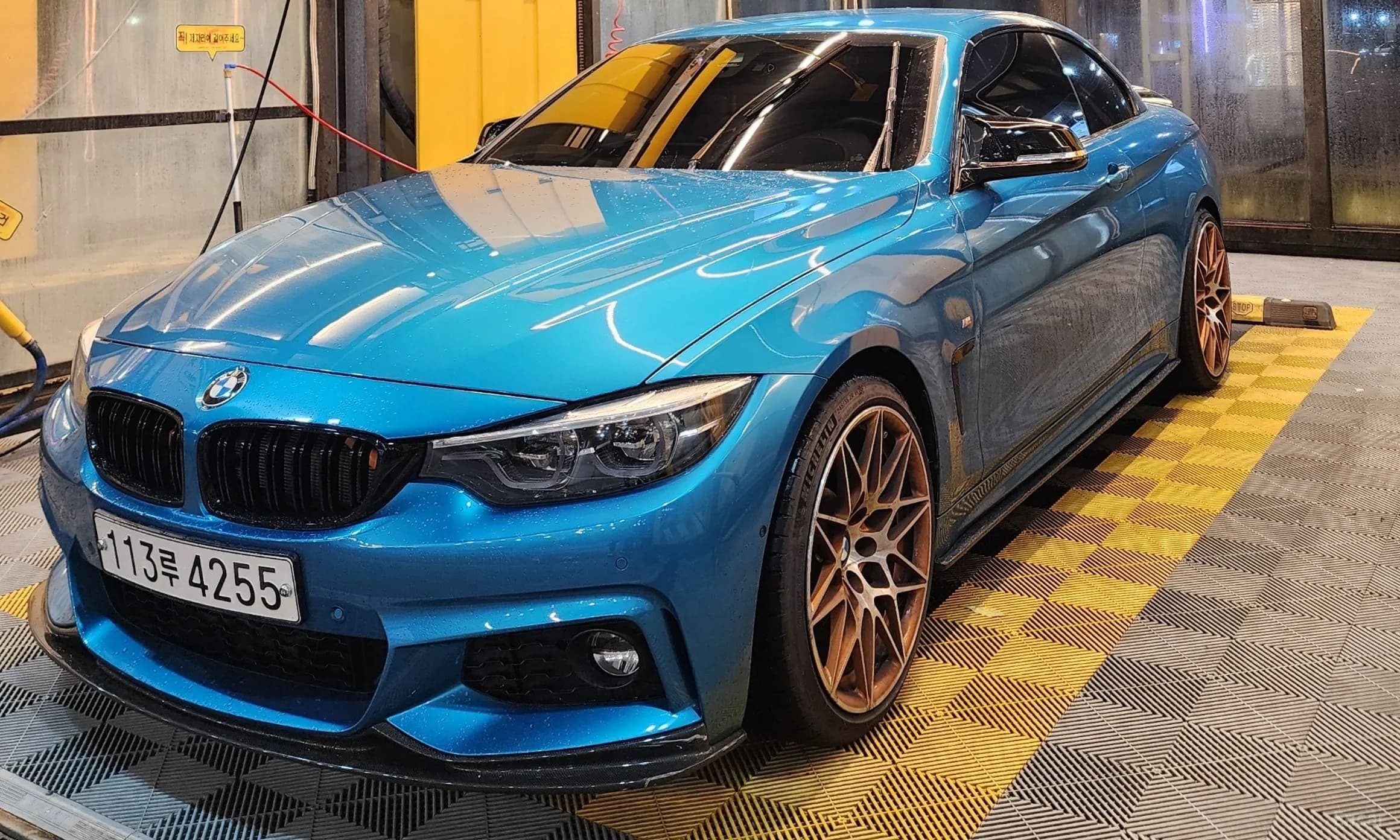 Series 4 (F32)