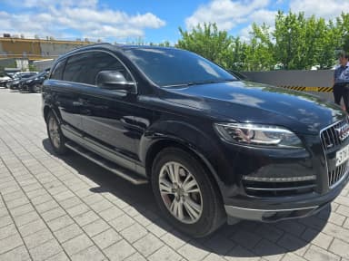 Q7