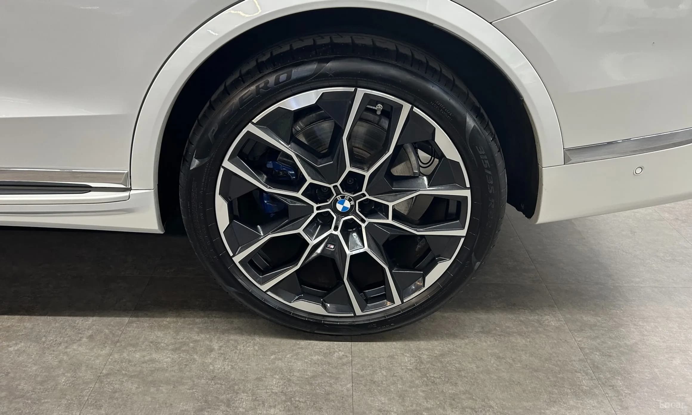 X7 (G07)