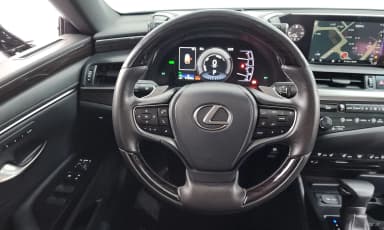 ES300h 7th Generation