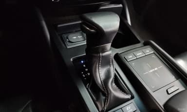 ES300h 7th Generation