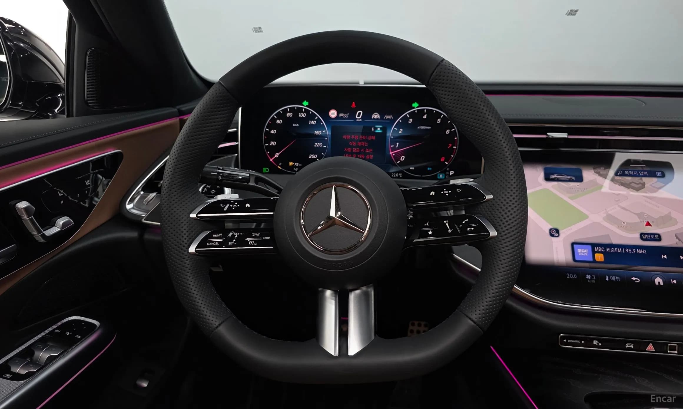 E-Class W214