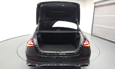 E-Class W214