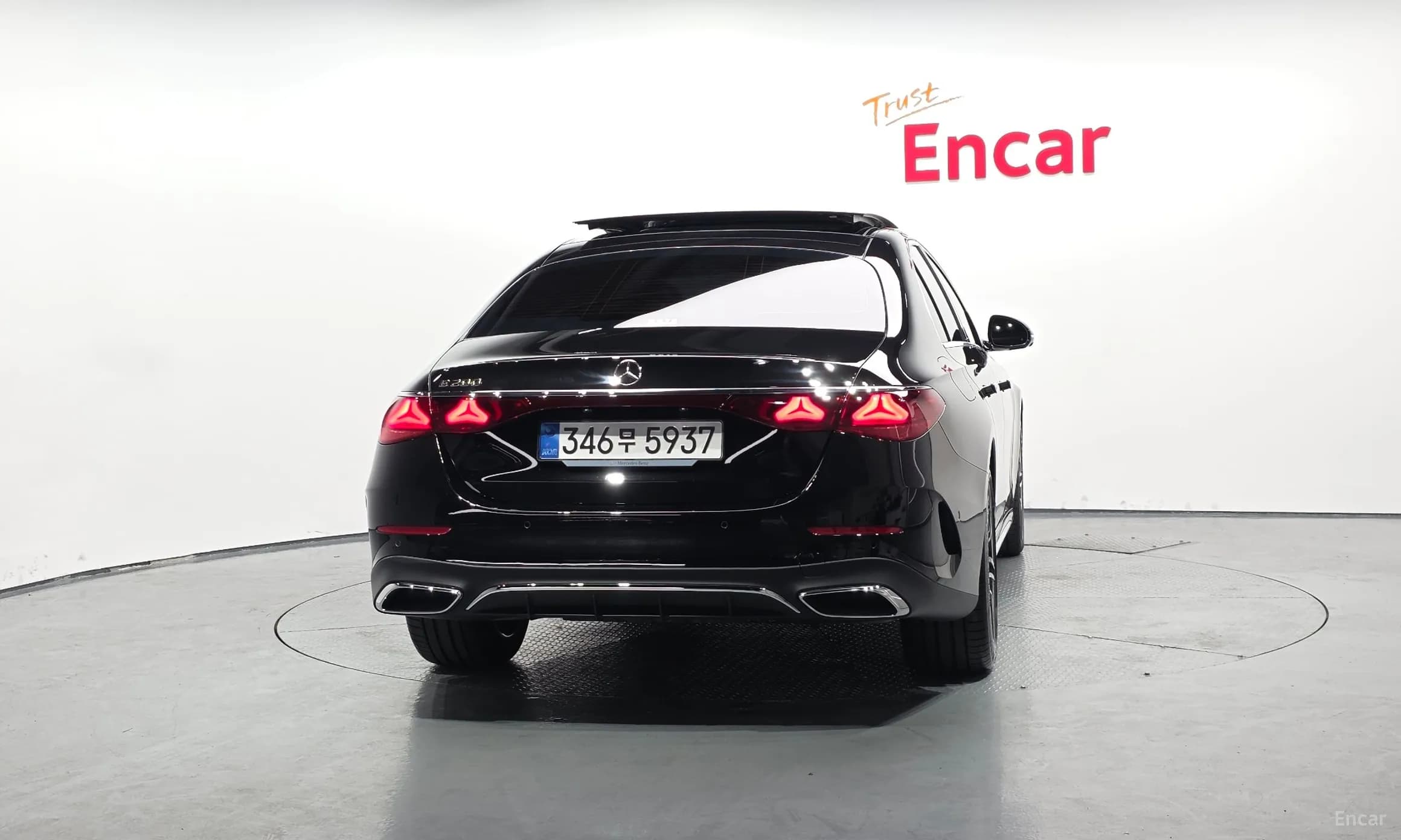 E-Class W214