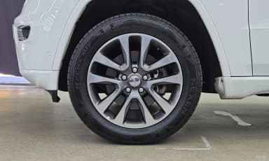 Grand Cherokee