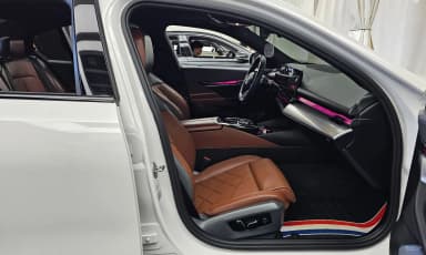 5 Series (G60)
