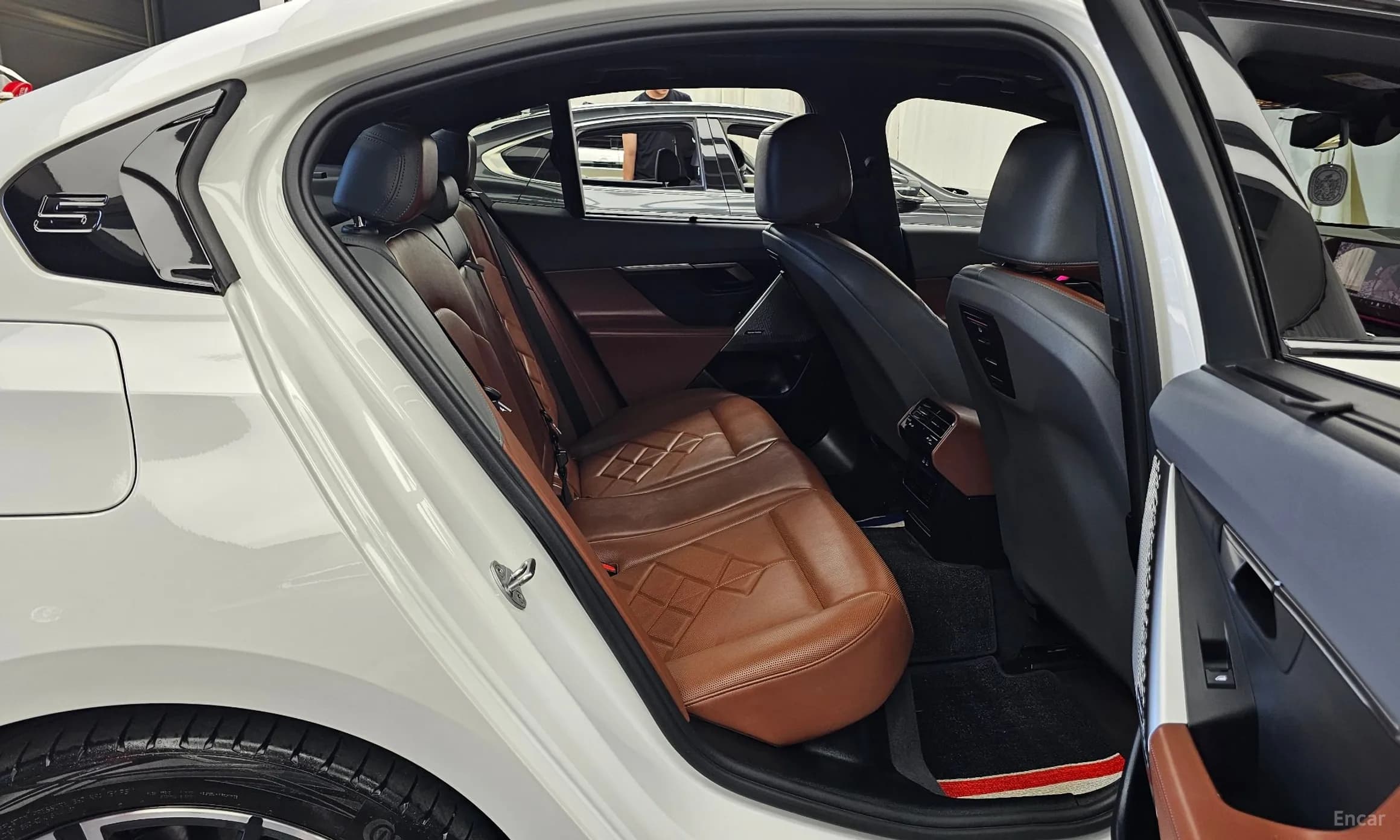 5 Series (G60)