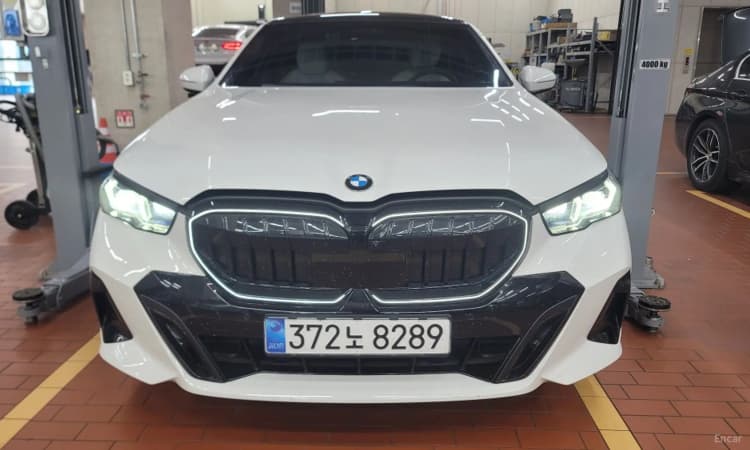 5 Series (G60)
