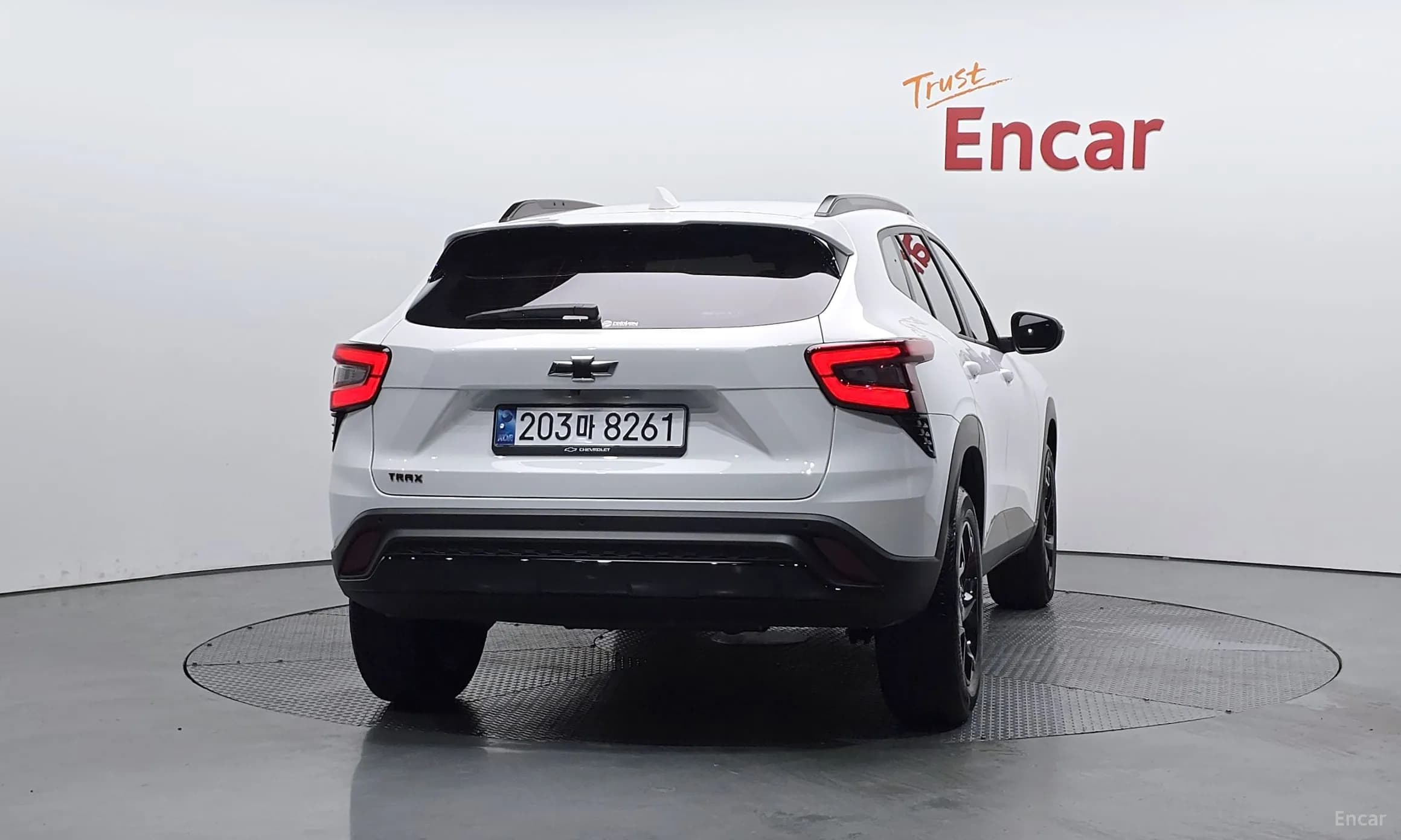 Trax Crossover