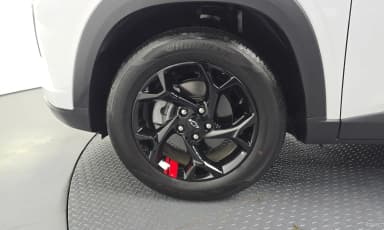 Trax Crossover