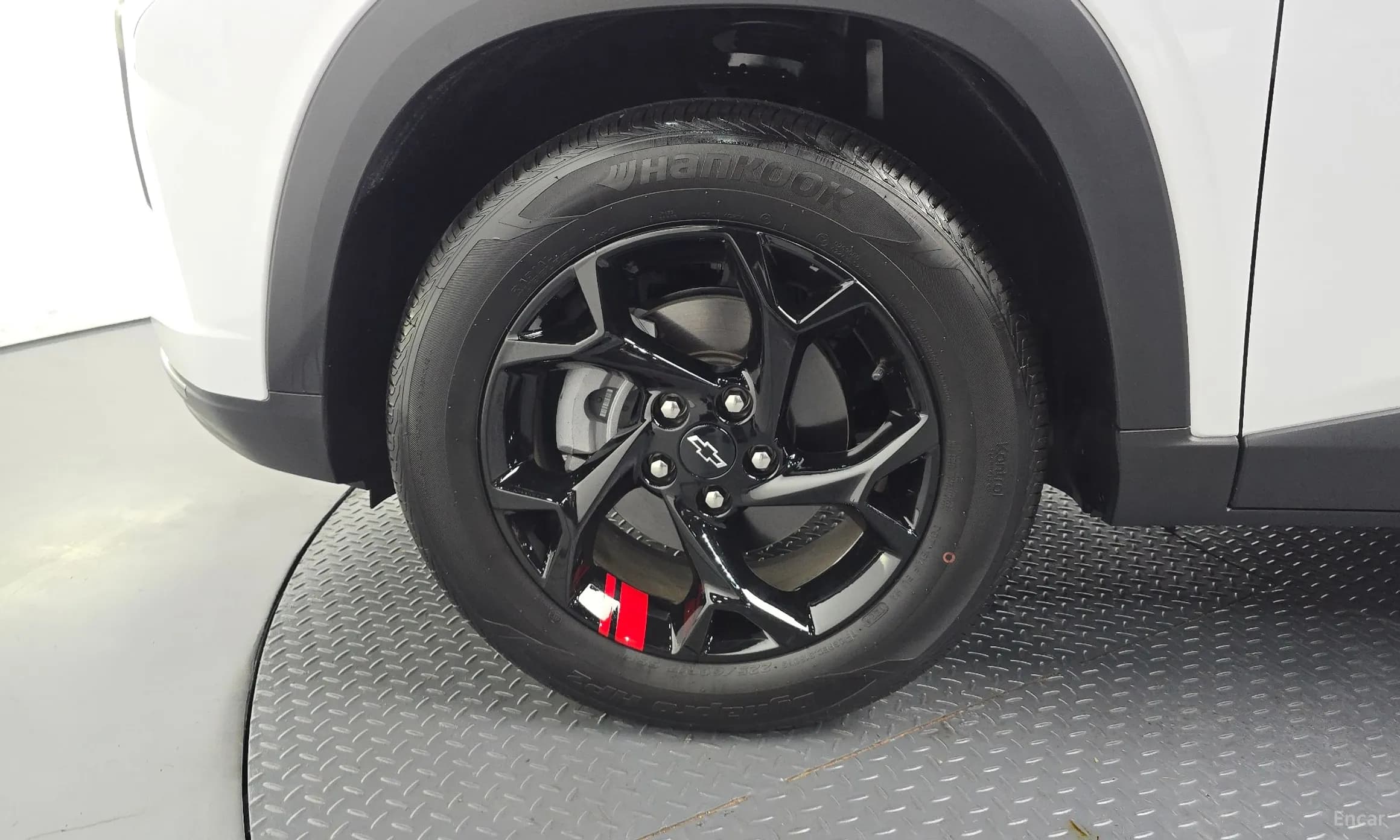 Trax Crossover
