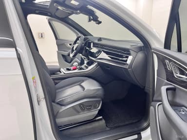 Q7 (4M)
