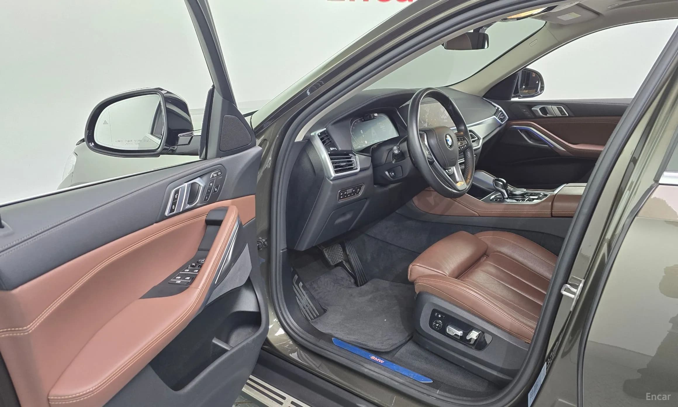 X6 (G06)