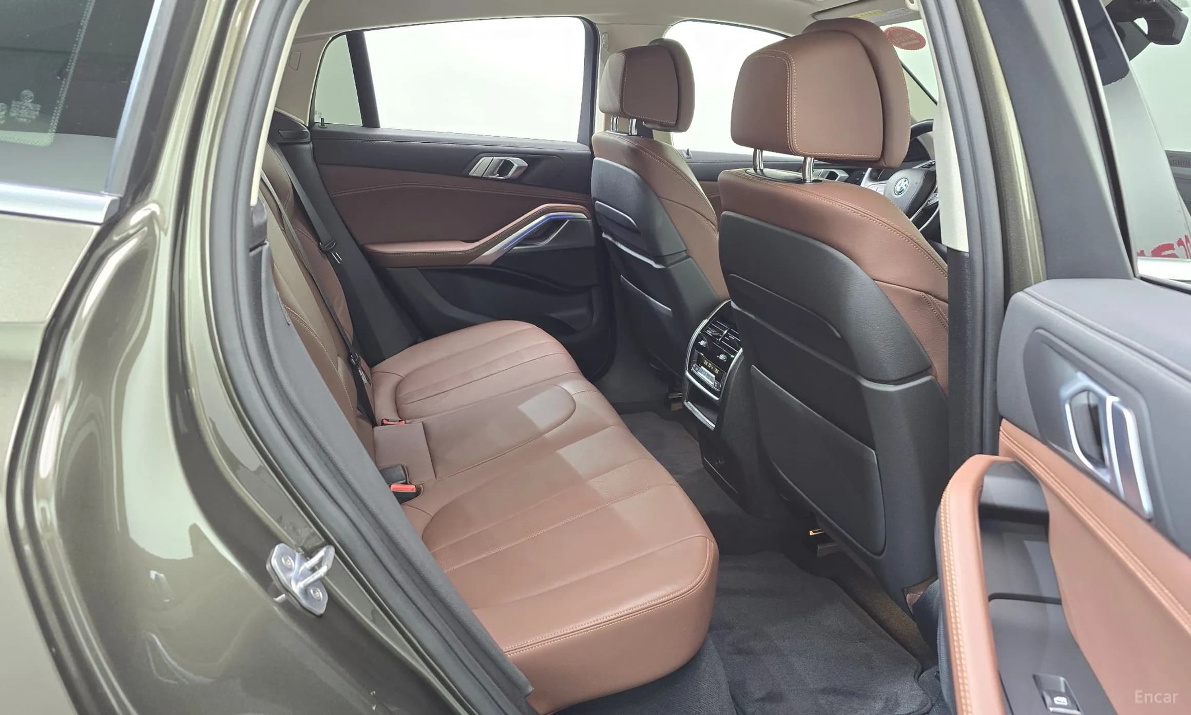 X6 (G06)