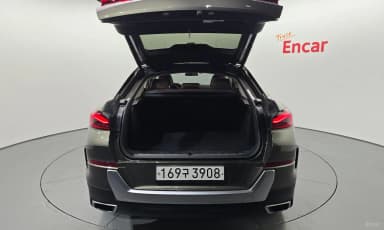 X6 (G06)