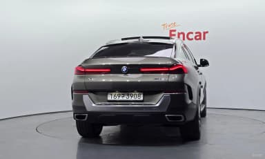 X6 (G06)