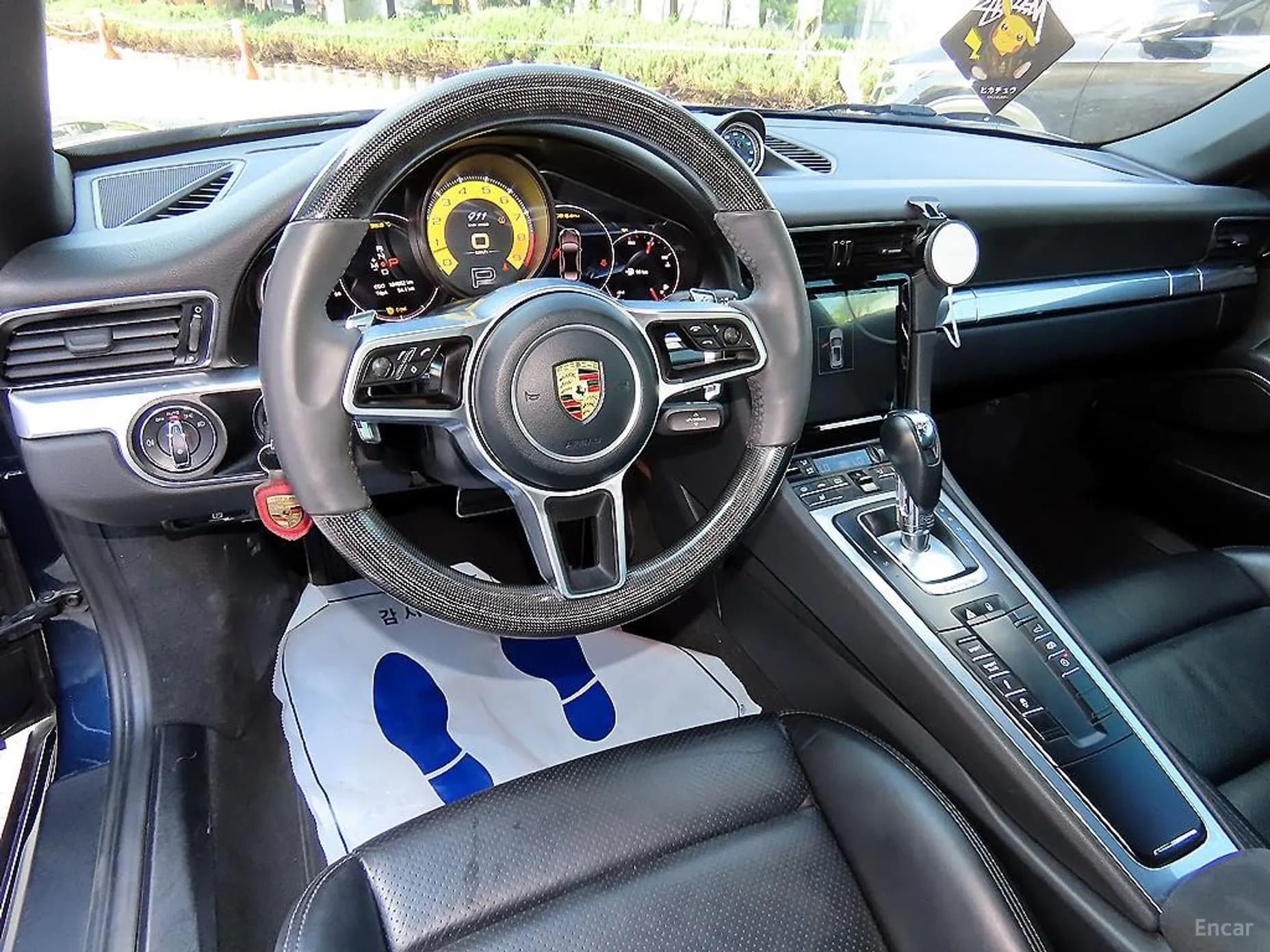 910
