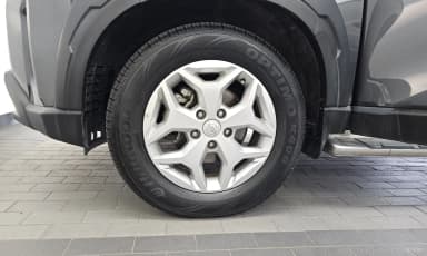 Rexton Sports Khan