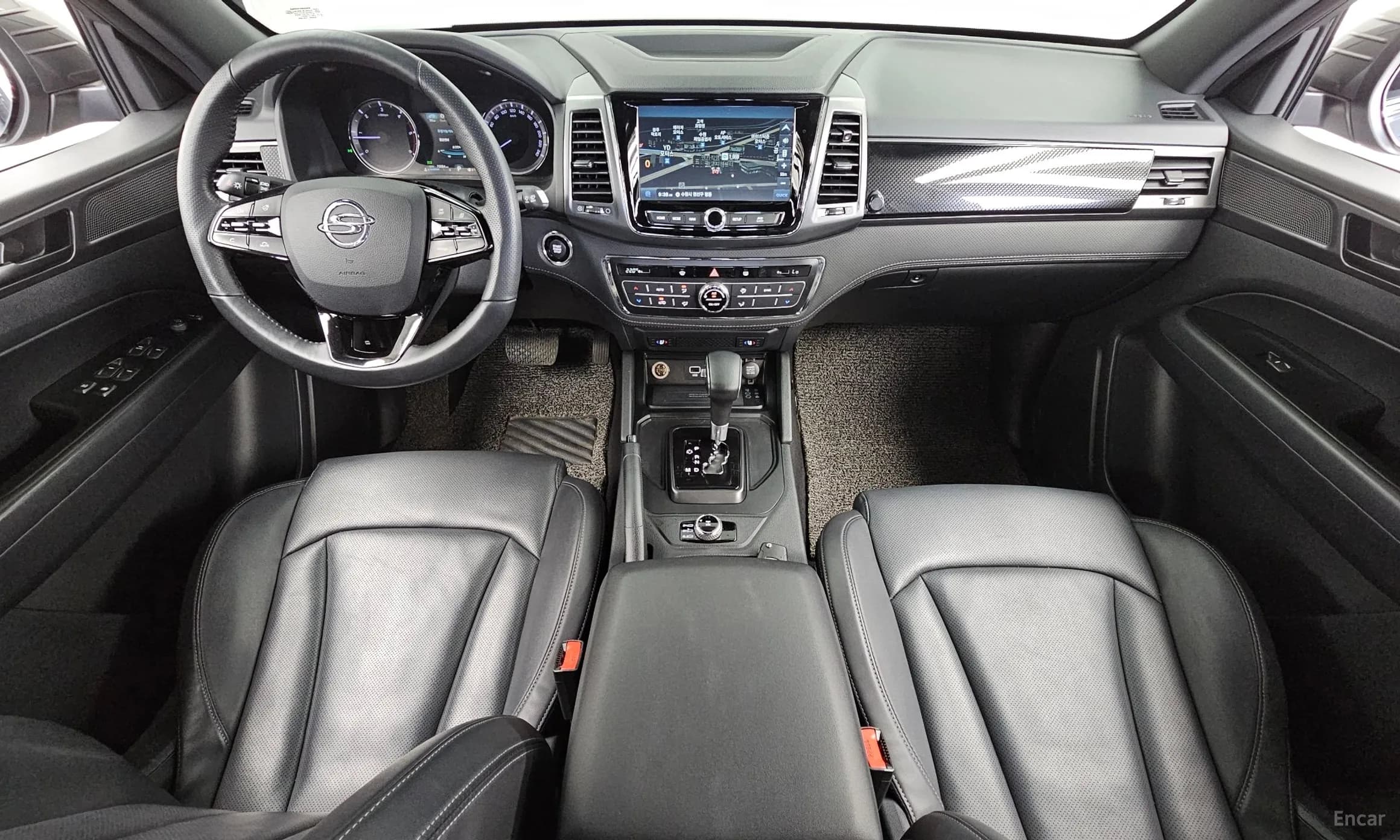 Rexton Sports Khan