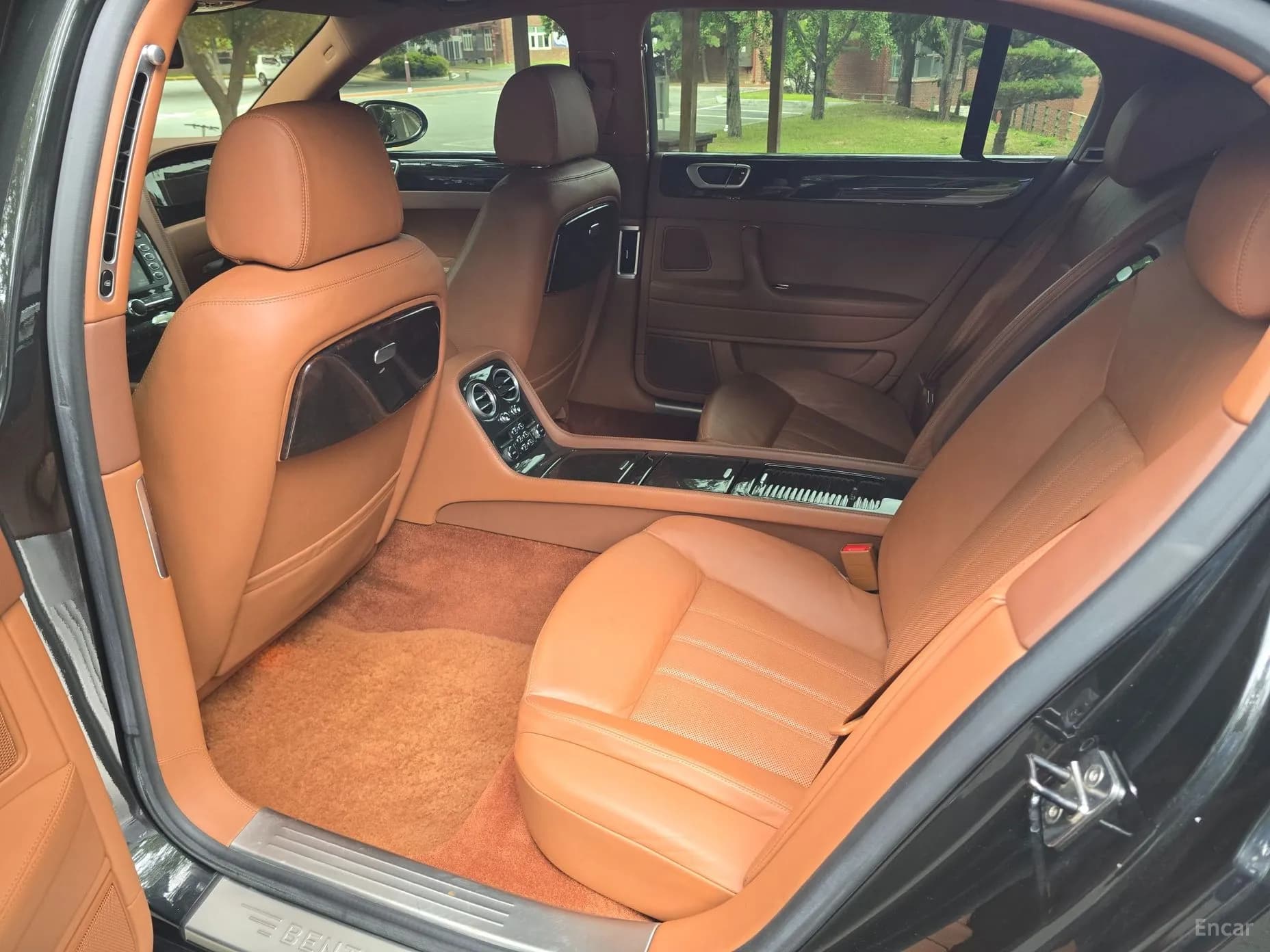 Flying Spur Gen 1