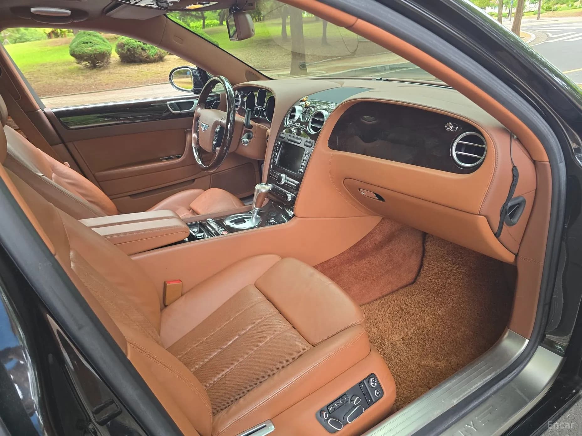 Flying Spur Gen 1