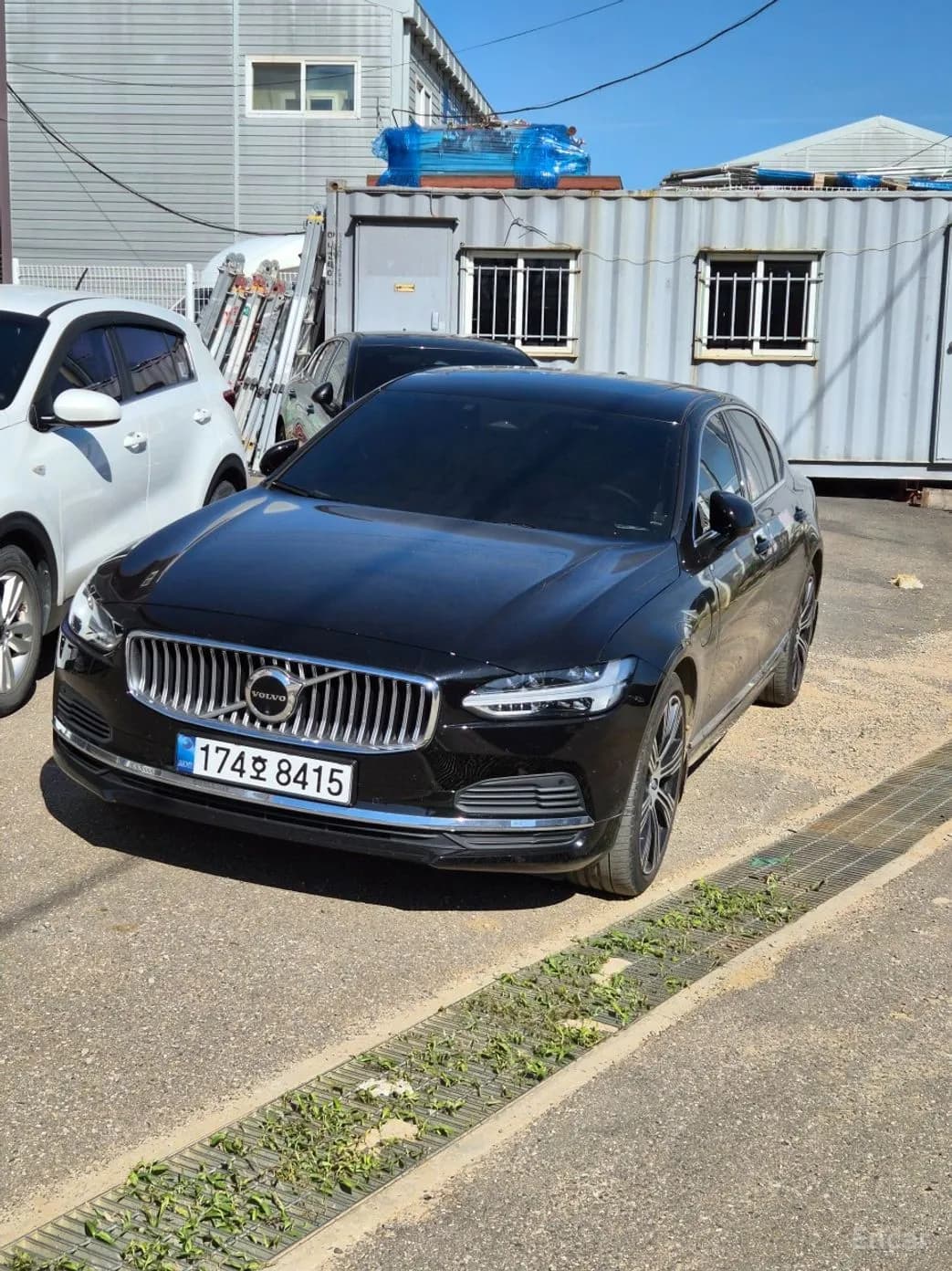 S90