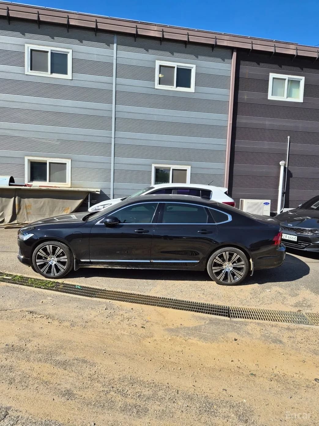 S90