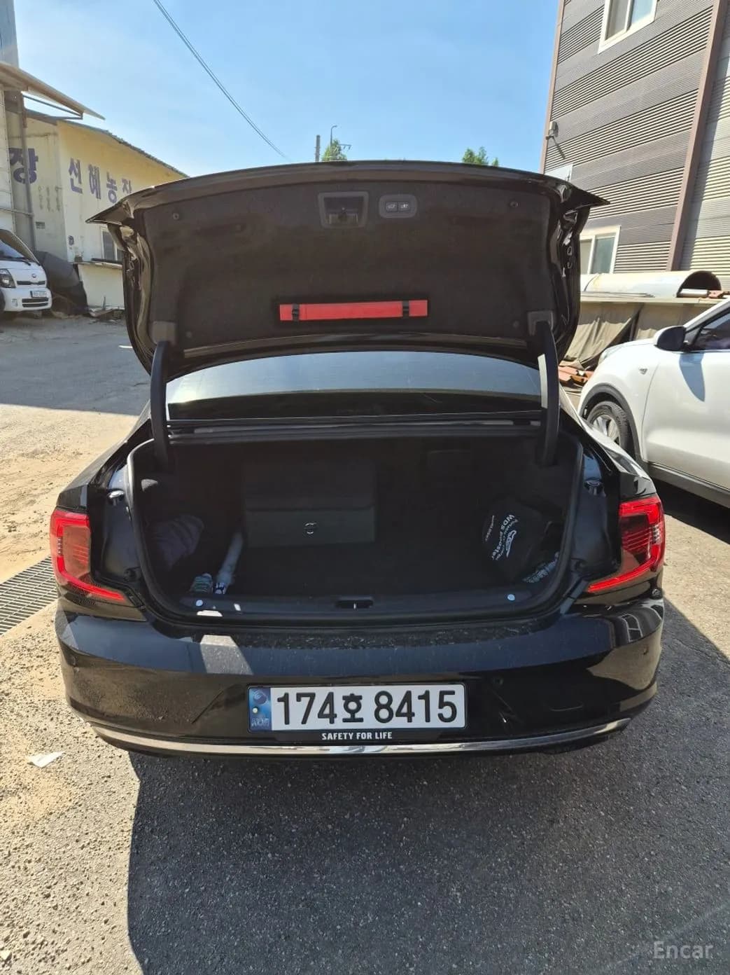 S90