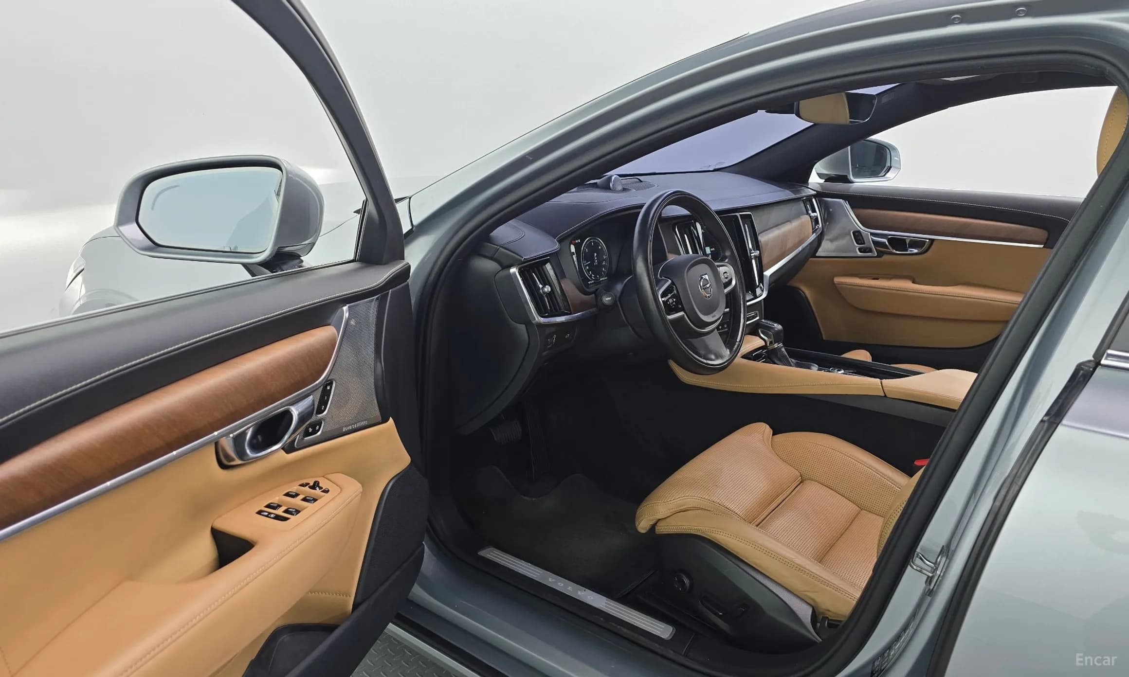S90