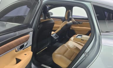 S90