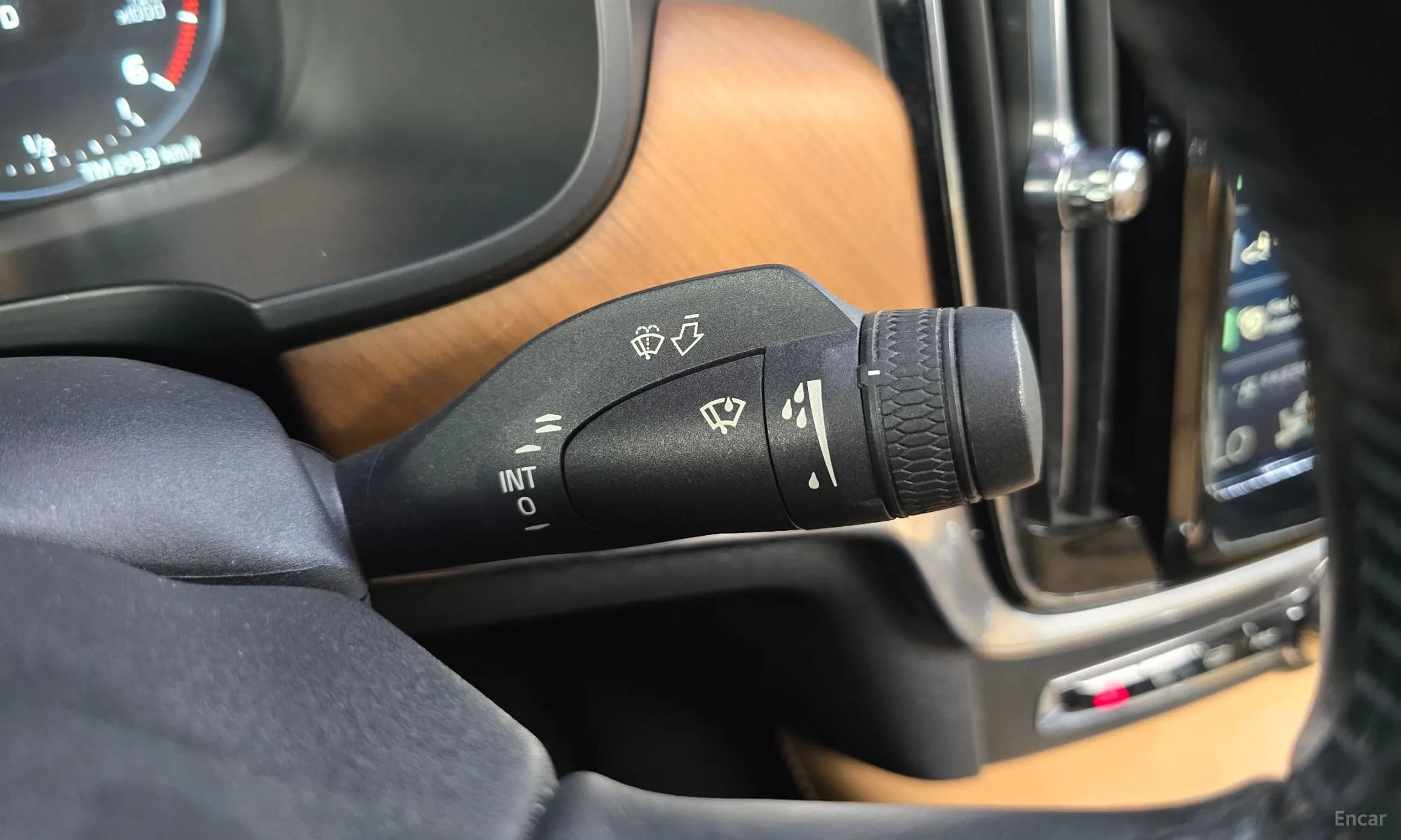 S90