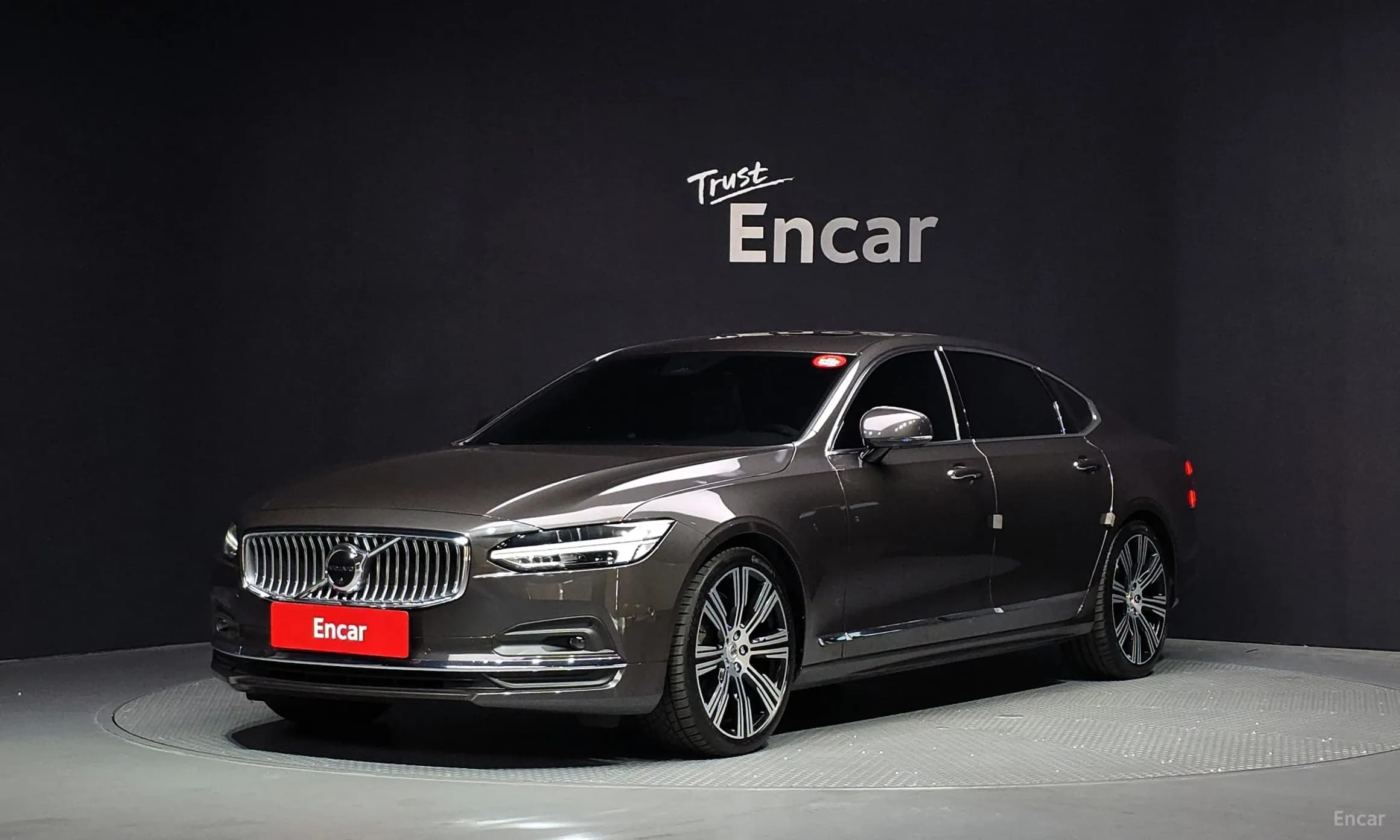 S90