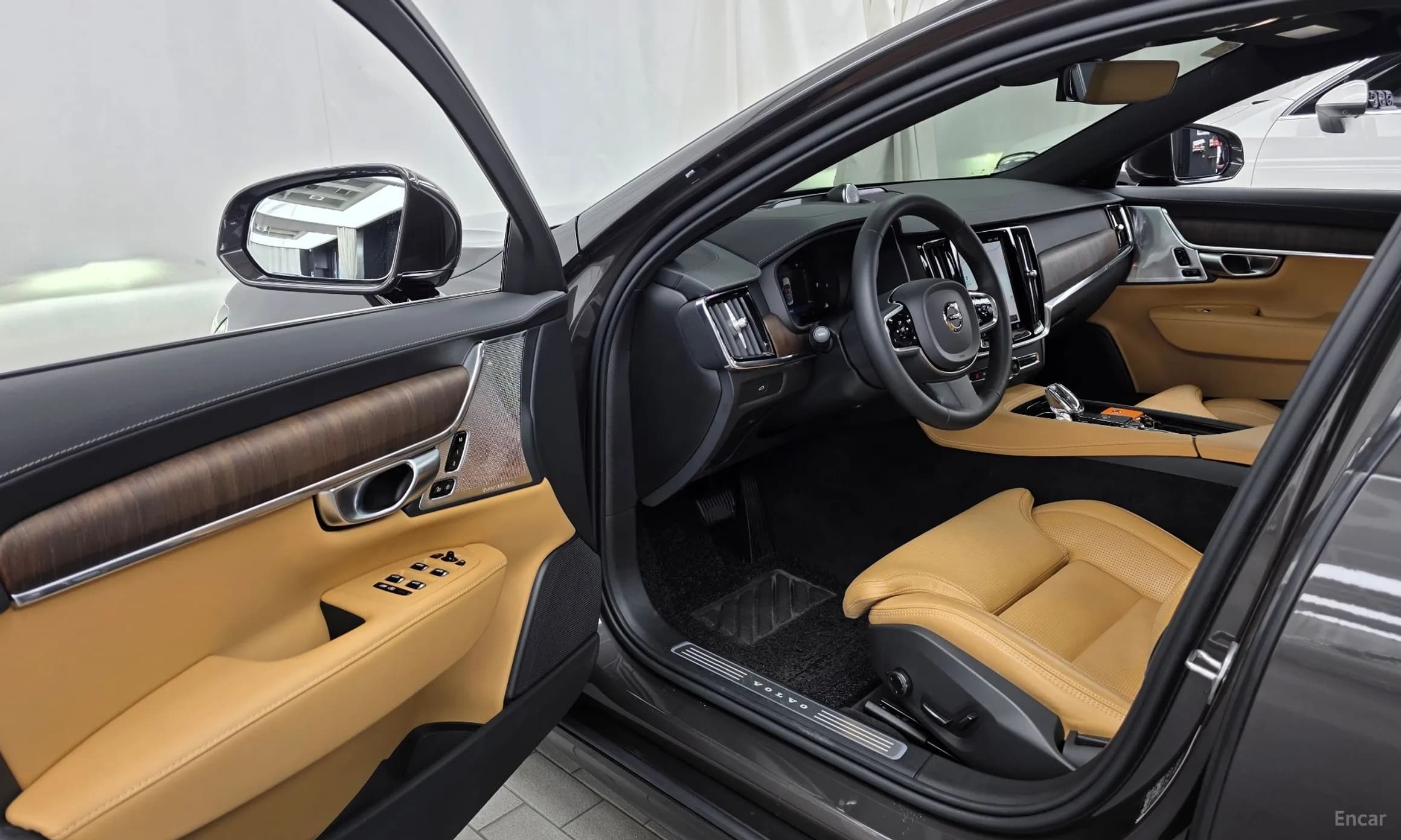 S90