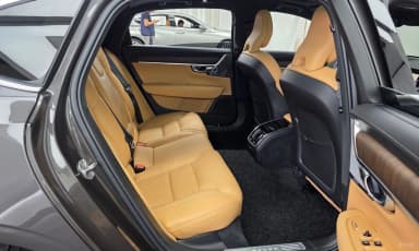 S90