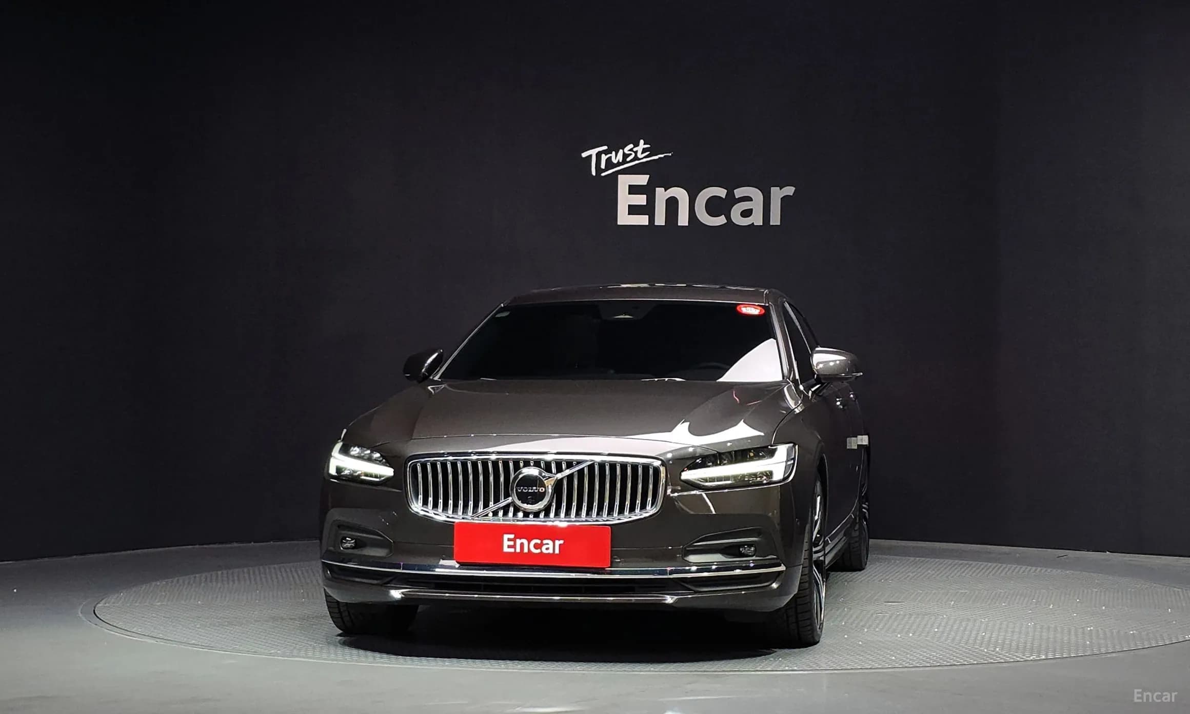 S90