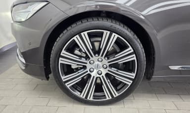 S90