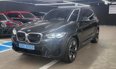 iX3