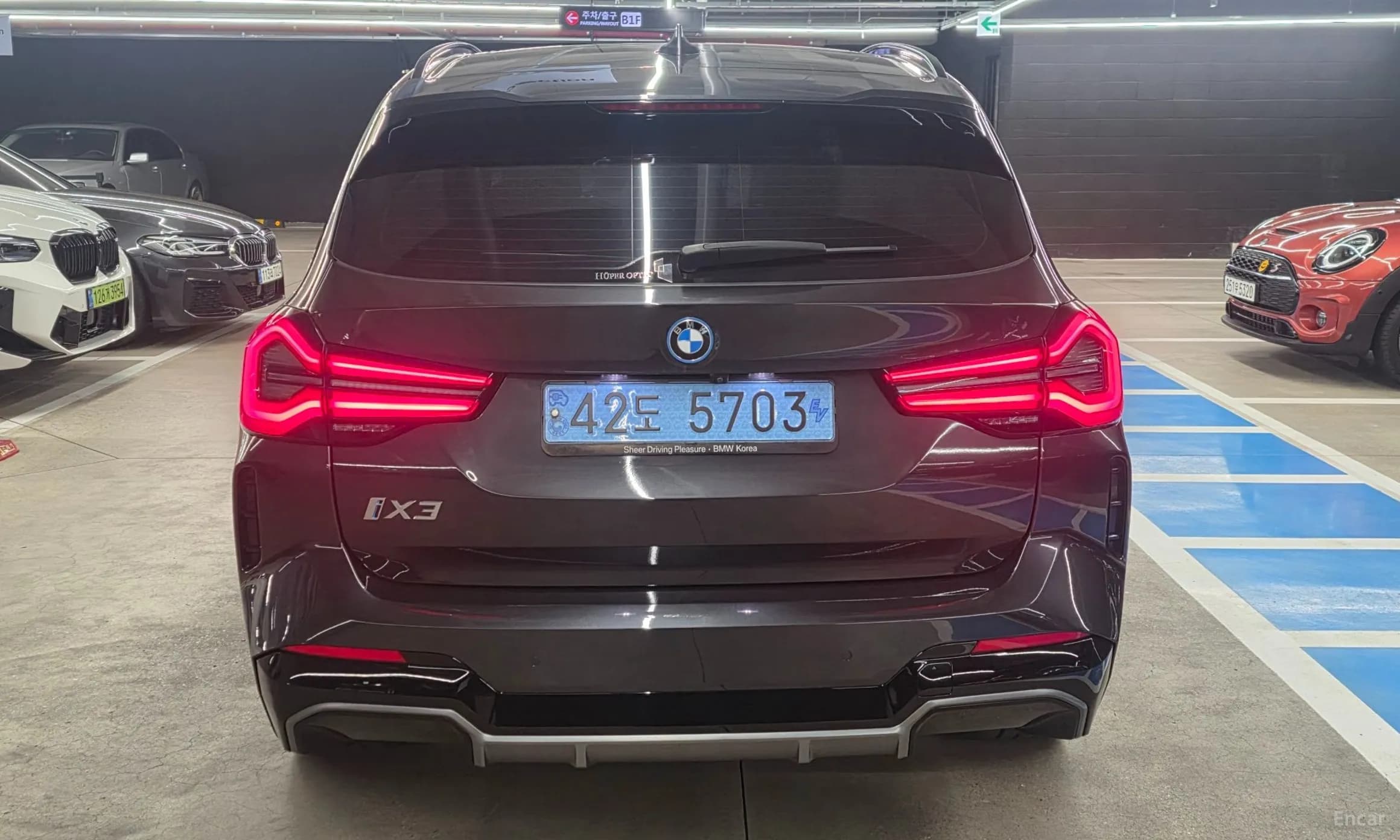 iX3
