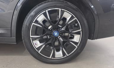 iX3