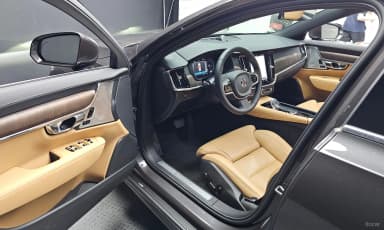 S90
