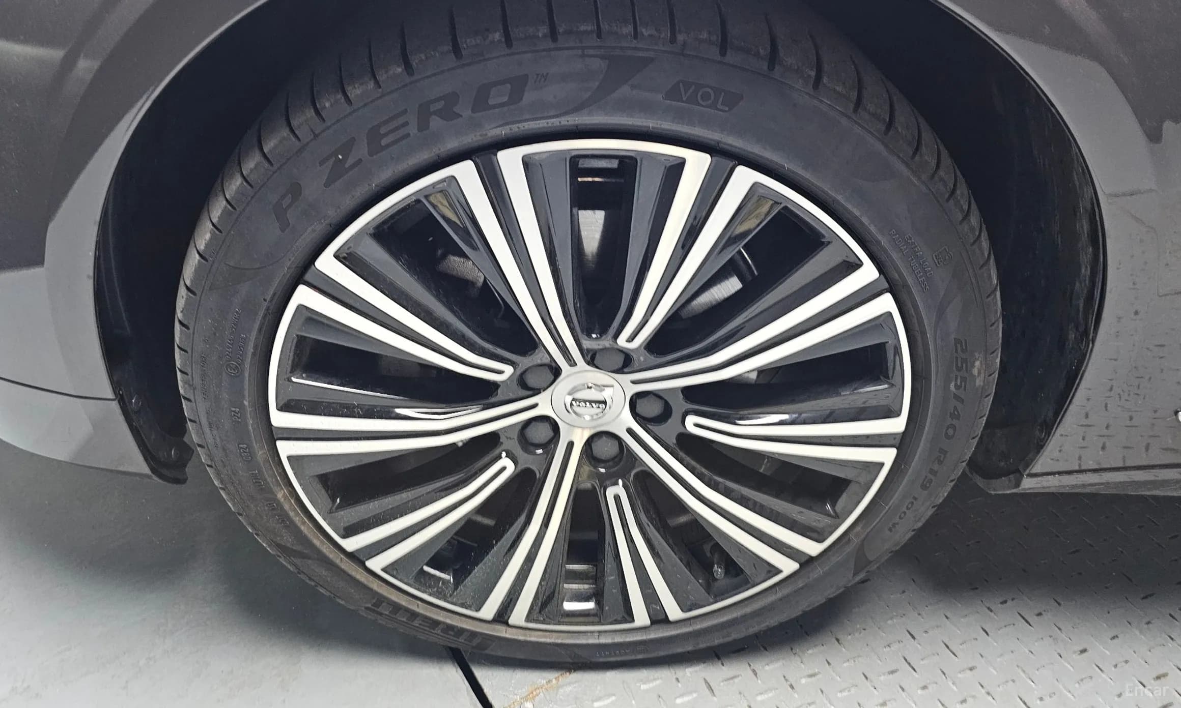 S90