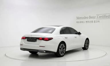 E-Class W214