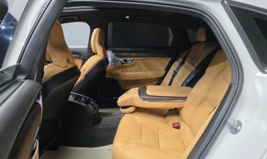 S90